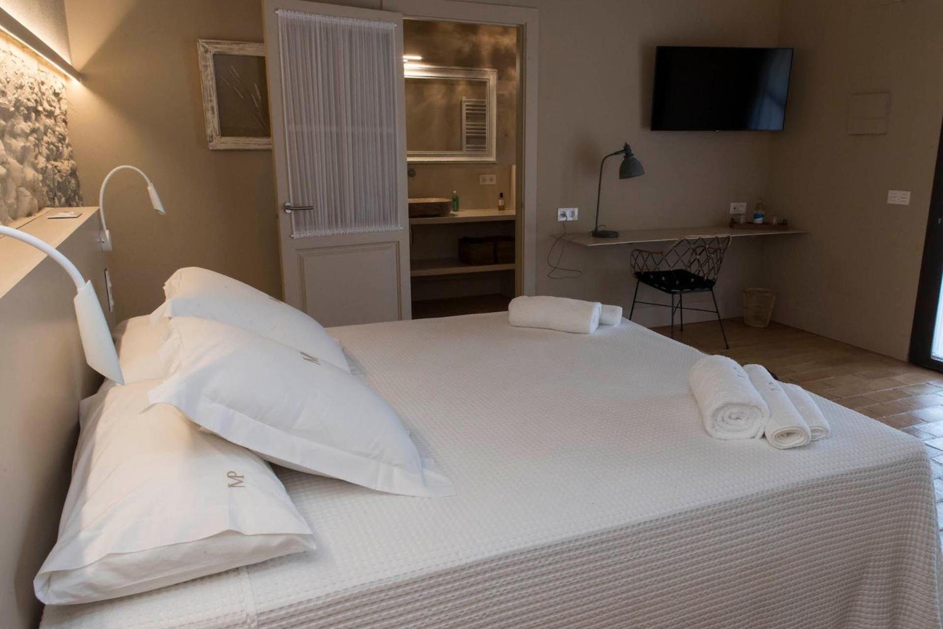 Mas Pla Bed & Breakfast Riudellots de la Selva