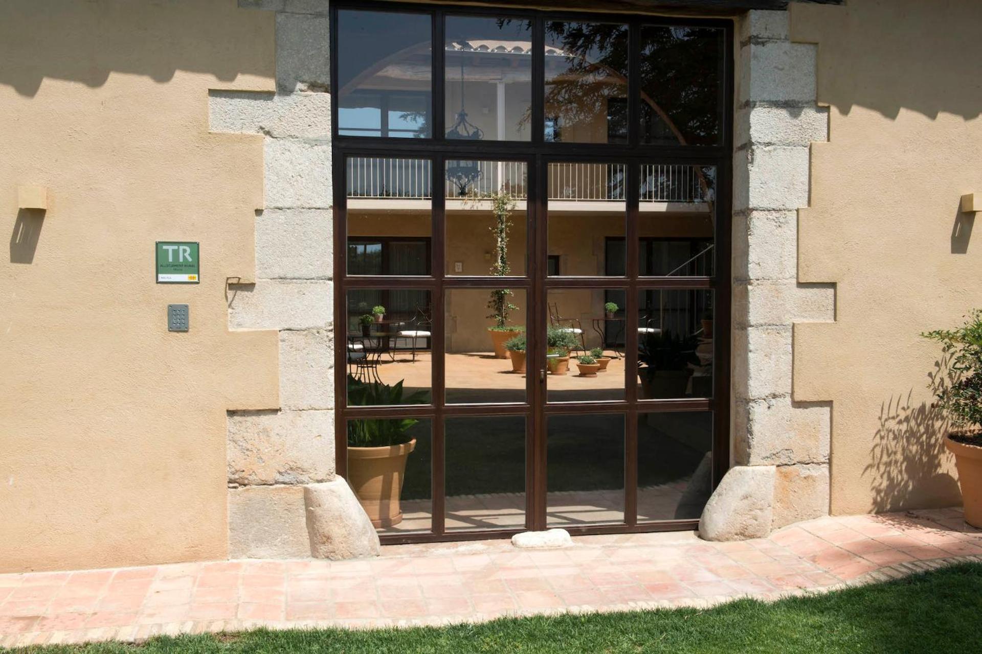 Mas Pla Bed & Breakfast